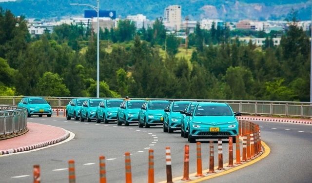 Hình ảnh đội xe điện Taxi Xanh SM tại Đà Nẵng