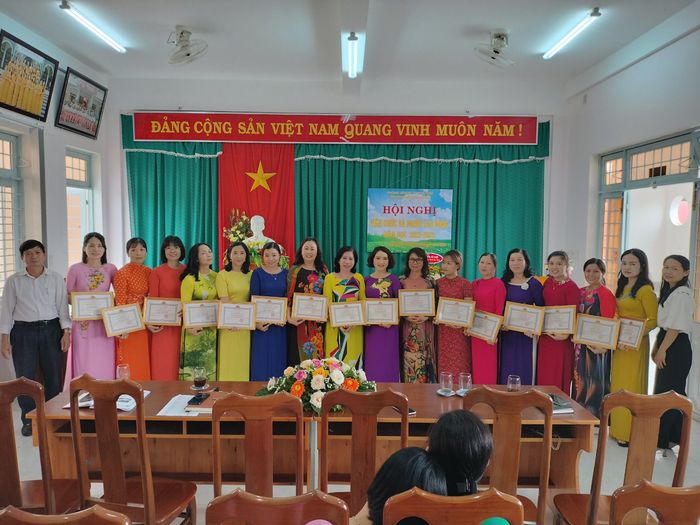 Trường Mầm Non Hoa Hồng ảnh 2