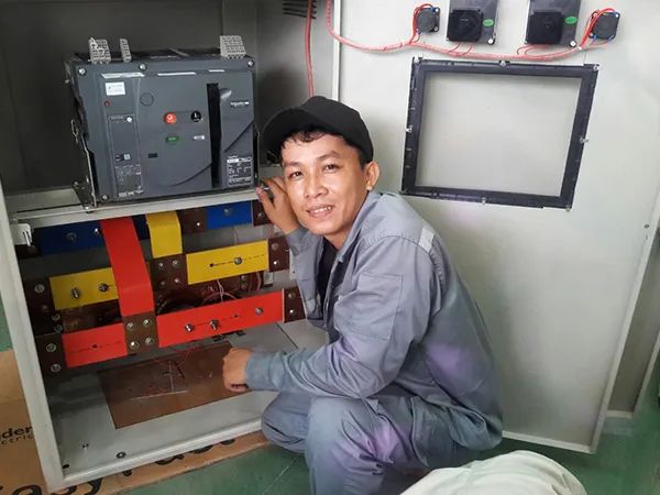 Hình ảnh thi công hệ thống tủ điện thực tế của BBE