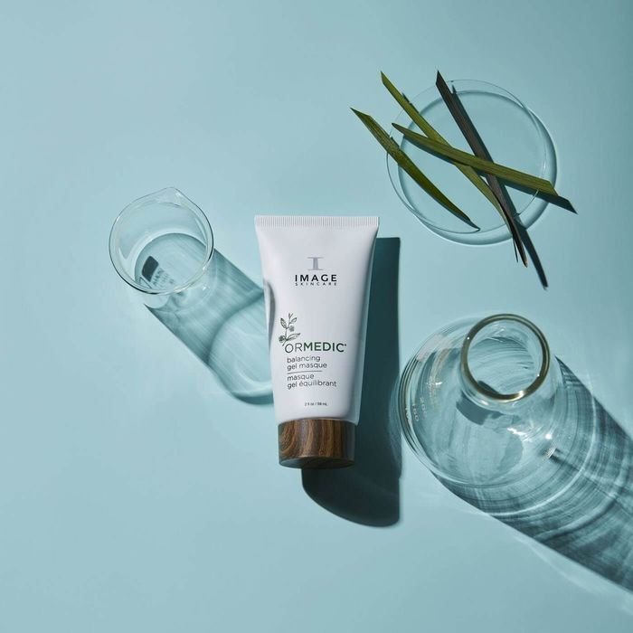 Hình ảnh thực tế mặt nạ Image Ormedic - Kết cấu gel dịu nhẹ thẩm thấu nhanh