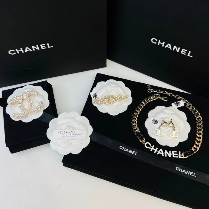 Bộ sưu tập trang sức đẳng cấp tại Tiki Pham Accessories
