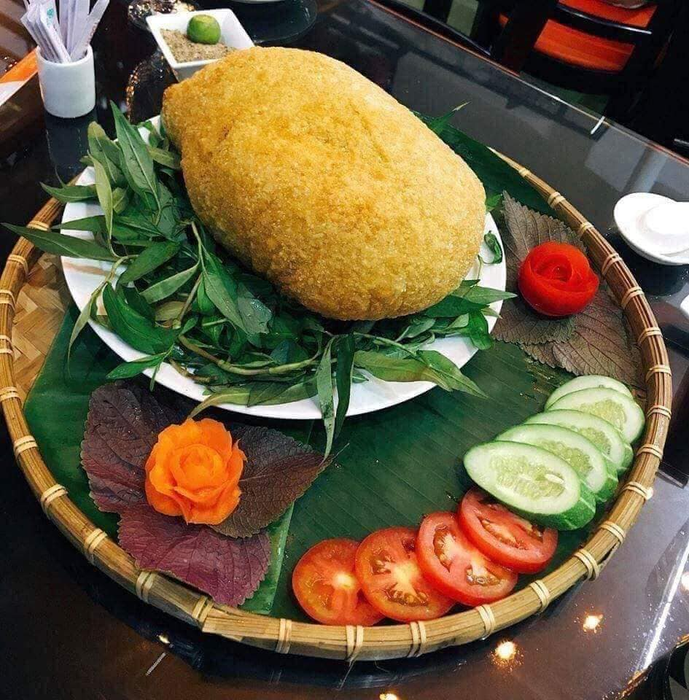 Không gian ấm cúng tại Nhà hàng Gà Lên Mâm