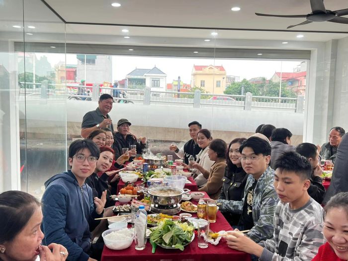 Không gian ấm cúng và món ngon đặc trưng tại Cơm Tấm Tư Mập
