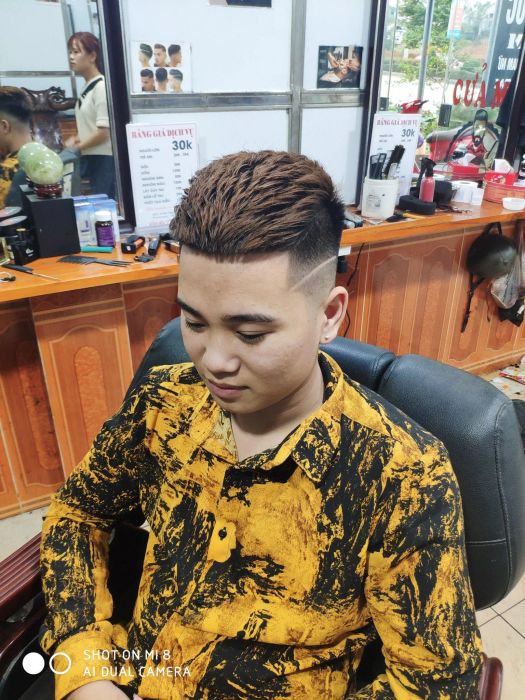 Hình ảnh Tùng Kon Barber Shop 3