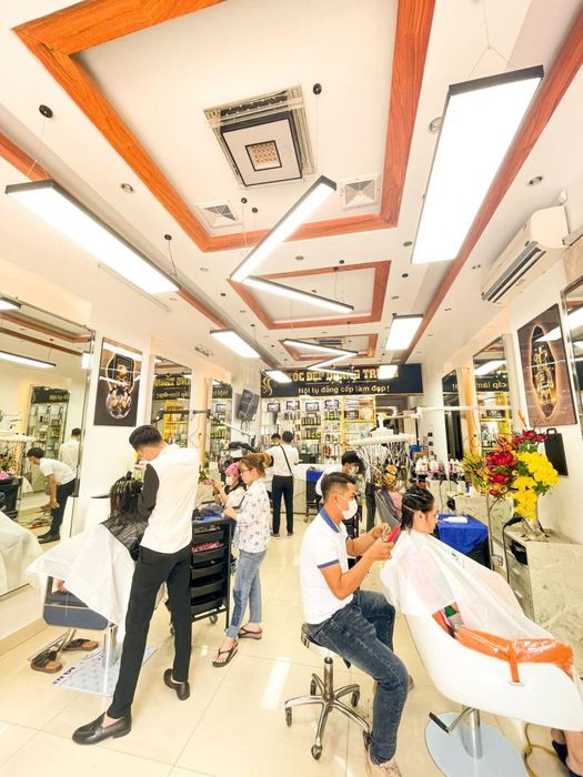 Hình ảnh 1 của Trung Tâm Đào Tạo Nghề Tóc Quang Trung