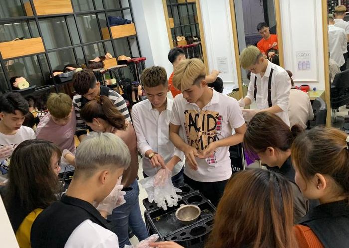 Hình ảnh 1 của Tracky Hair Salon