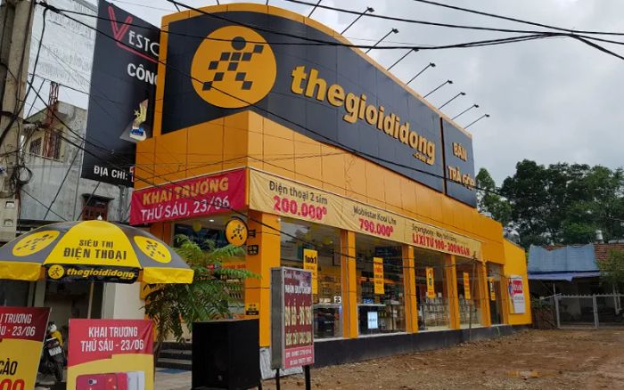 Không gian mua sắm hiện đại tại Thế Giới Di Động – ảnh 1