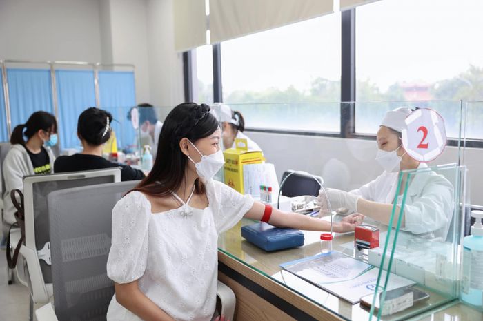 Hình ảnh 1 - Phòng khám chuyên khoa Sản Bệnh viện Phương Đông: Không gian khám chữa bệnh hiện đại, tiện nghi với đầy đủ trang thiết bị chuyên dụng cho chăm sóc thai sản.
