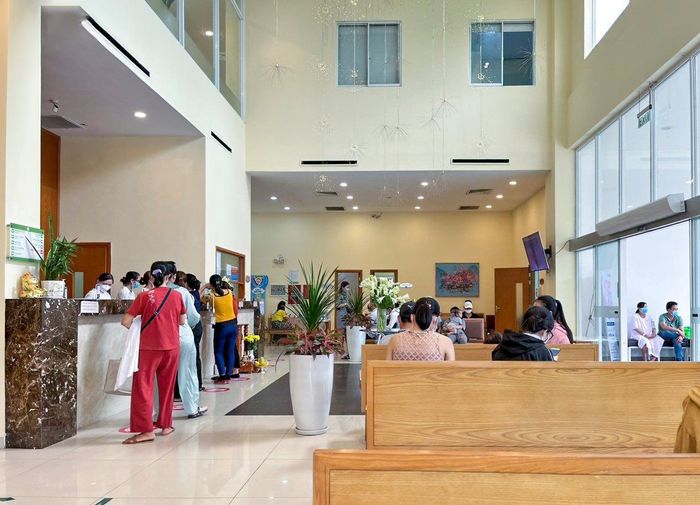 Hình ảnh hệ thống phòng khám hiện đại tại Bệnh viện Âu Cơ