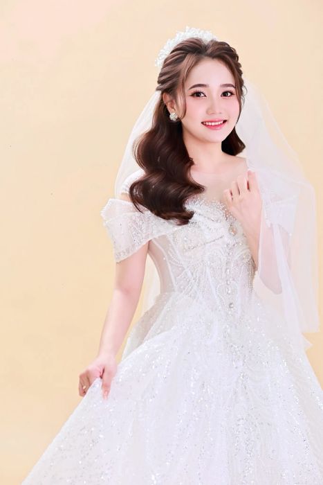 Trương Tịnh Bridal - MakeUp Academy - Vẻ đẹp tựa sương mai