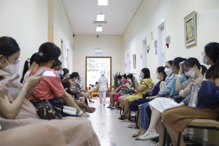 Đội ngũ y bác sĩ chuyên môn cao tại Bệnh viện Âu Cơ