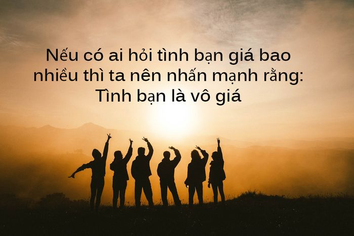 Hình ảnh minh họa: Hai bàn tay nắm chặt nhau như biểu tượng của tình bạn bền chặt