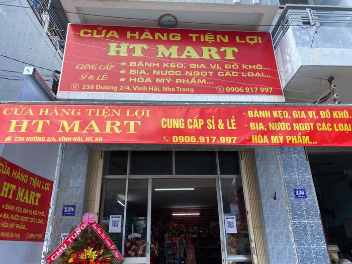 Không gian phục vụ chuyên nghiệp tại HT Mart