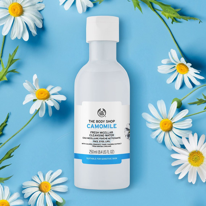 Ảnh Nước tẩy trang The Body Shop Camomile Fresh Micellar Cleansing Water 1