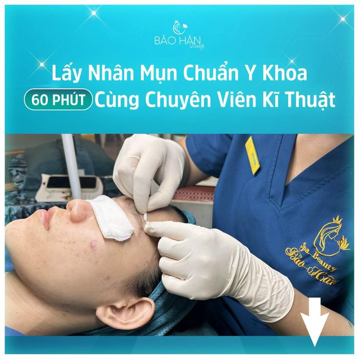 Hình ảnh quy trình điều trị mụn chuyên nghiệp tại Bảo Hân Beauty Spa