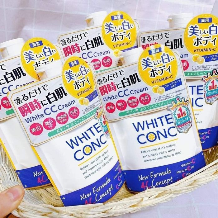 Không gian sang trọng tại Nabé Authentic - Bé Nana