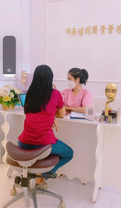 Không gian hiện đại và chuyên nghiệp tại H'2 Spa & Clinic