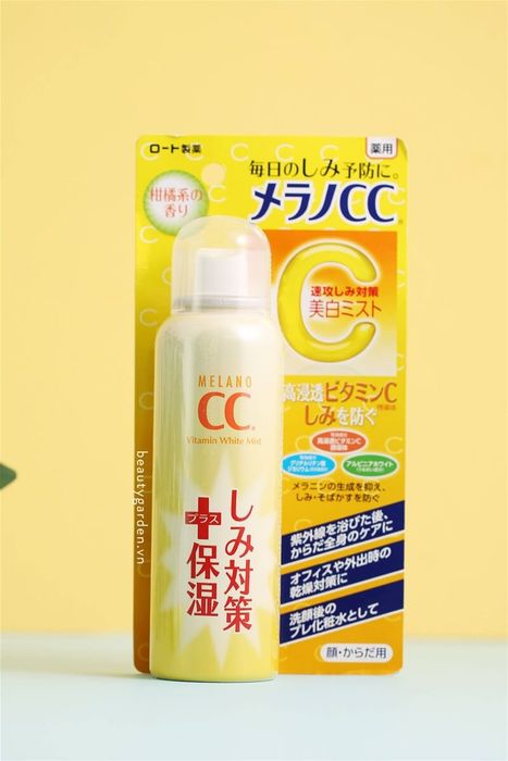Bộ ảnh chi tiết xịt khoáng Rohto Melano CC Whitening Mist