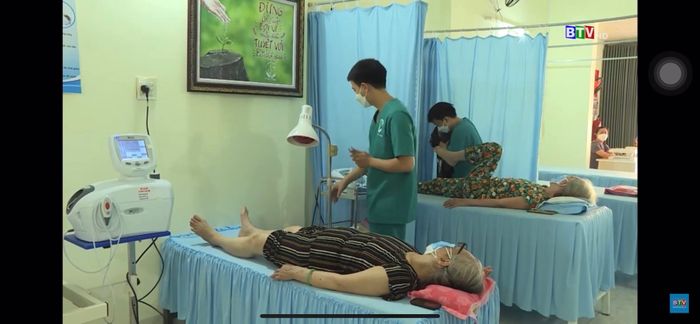 Hệ thống máy móc trị liệu tại Phòng Khám Thăng Long