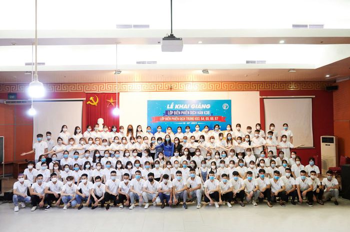 Hình ảnh cơ sở vật chất hiện đại tại Ngoại ngữ Hà Ninh