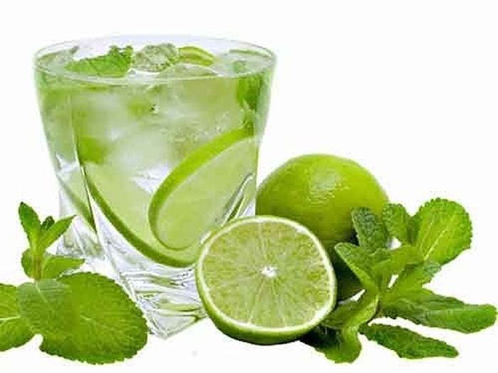 Hình ảnh những quả chanh xanh tươi mát