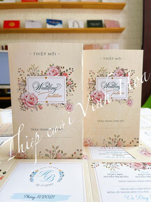 [Hình ảnh] Những mẫu thiệp độc đáo làm say lòng các cặp uyên ương tại Hải Phòng