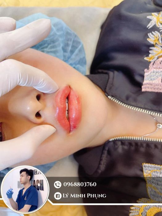 Không gian sang trọng và hiện đại tại Viện Thẩm Mỹ Lý Minh Phụng