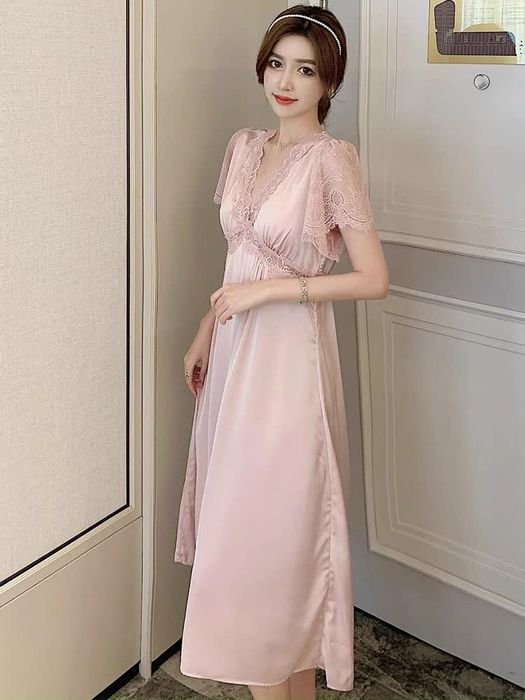 Hình ảnh váy ngủ La'vomee - Nét quyến rũ tinh tế từ đường kim mũi chỉ