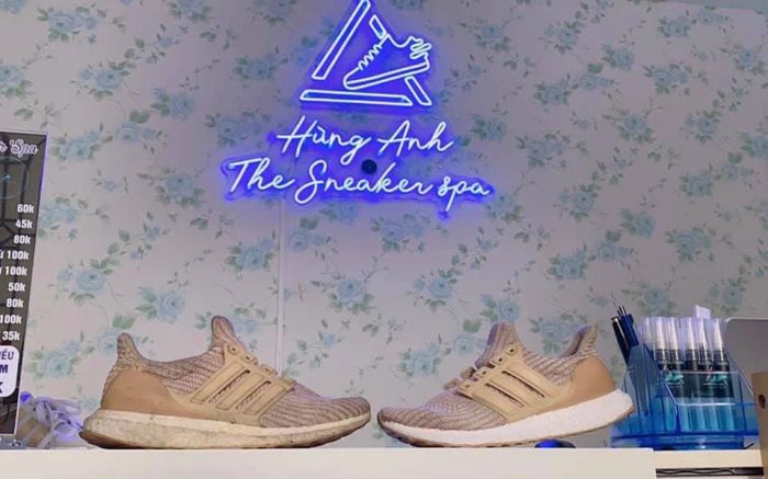 Hùng Anh - The Sneaker Spa - Bộ sưu tập hình ảnh chăm sóc giày tỉ mỉ