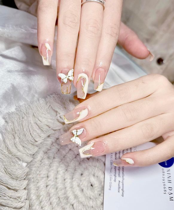 Hình ảnh học viên thực hành tại Sương Nail