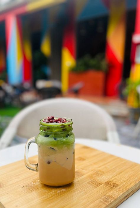 Không gian sang trọng tại Kenbar Coffee