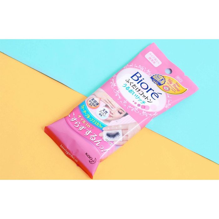 Khăn tẩy trang Bifesta Moisture Cleansing Sheets - giải pháp dưỡng ẩm & làm sạch dịu nhẹ (Ảnh minh họa 2)