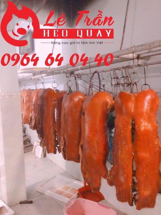 Hình ảnh không gian chế biến chuyên nghiệp tại Heo Quay Lê Trần
