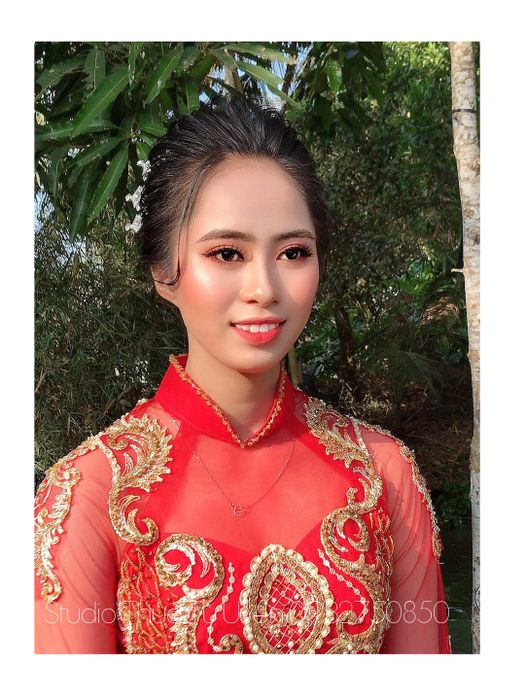 Studio Thừa Tú Uyên - Khoảnh khắc lung linh ngày cưới