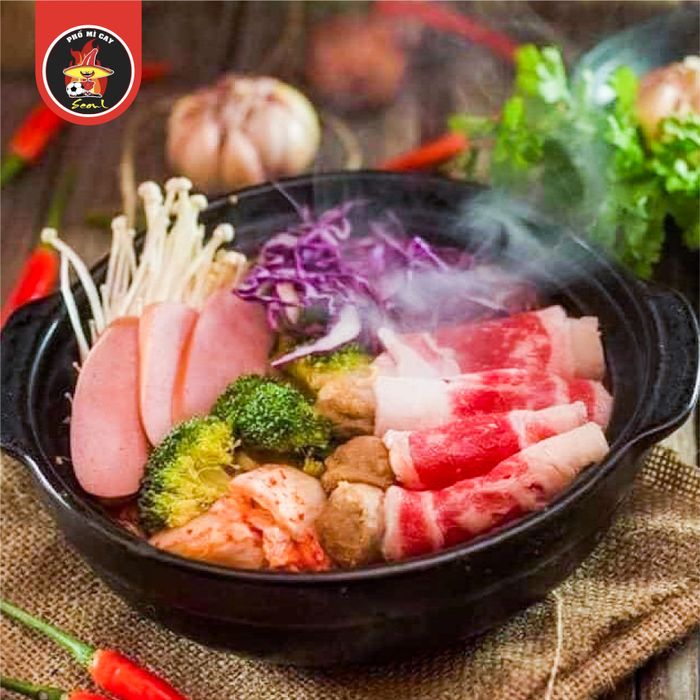 Ảnh 2 - Không gian ấm cúng mang đậm phong cách Hàn tại Phố Mì Cay SEOUL