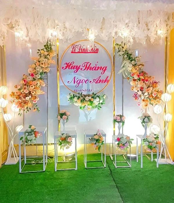 Hình ảnh đầu tiên về Rạp Cưới Vân Hoa - Nơi những ý tưởng trang trí độc đáo được hiện thực hóa thành không gian tiệc cưới lộng lẫy và đầy cảm xúc.