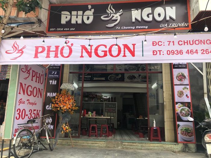 Phở Ngon 71 Chương Dương - Hương vị đậm đà, đầy mê hoặc, luôn làm hài lòng thực khách mỗi sáng.