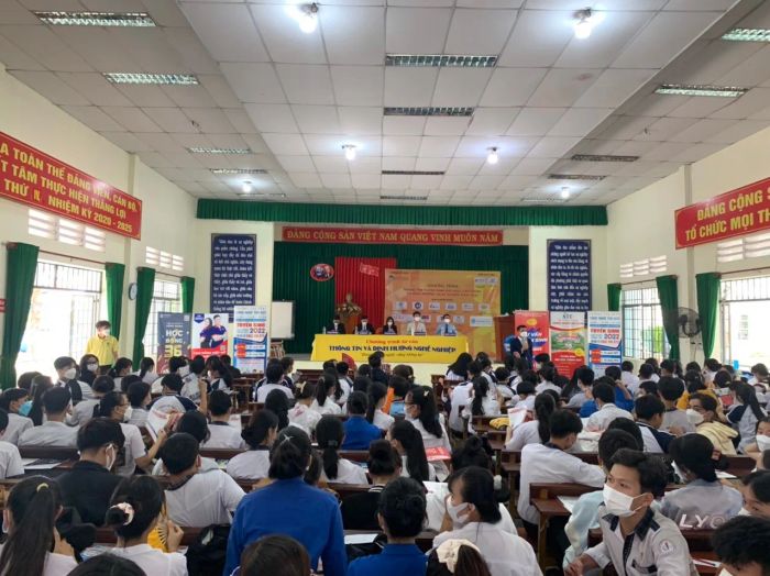 Ảnh HUFLIT - Trường Đại học Ngoại ngữ - Tin học - Ảnh 1