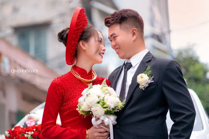 Khoảnh khắc vàng trong phóng sự cưới nhà thờ bởi Q Wedding Studio