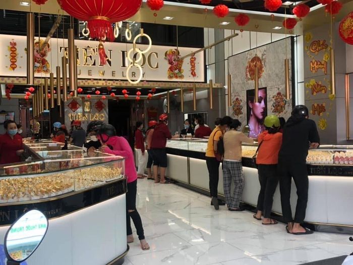 Bộ sưu tập nhẫn cưới đa phong cách tại Tiến Lộc Jewelry