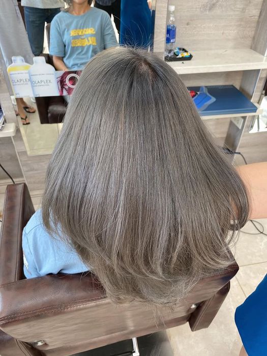 Bộ sưu tập mẫu tóc đẳng cấp được thực hiện bởi đội ngũ stylist chuyên nghiệp tại Hair Salon Quân