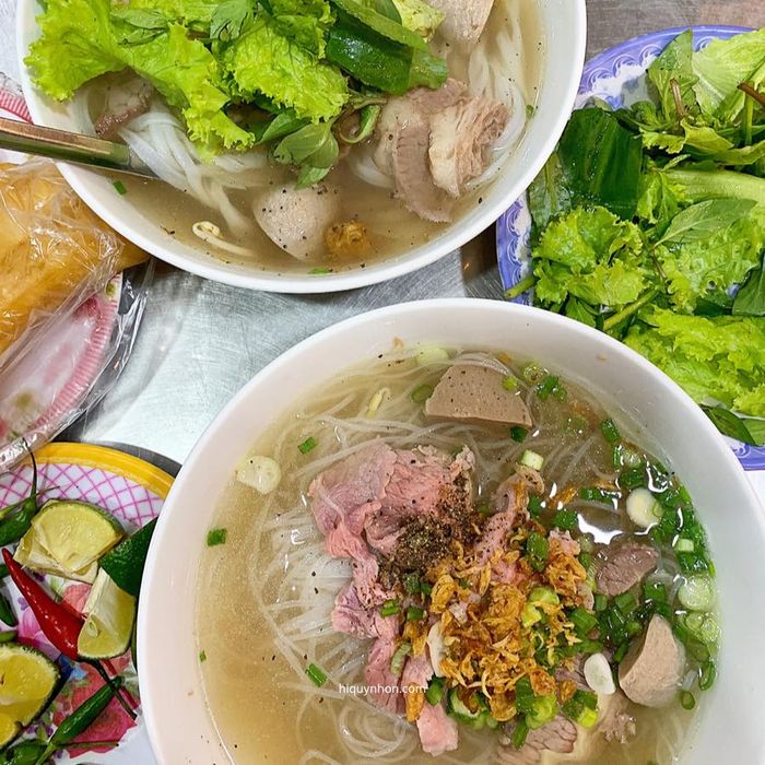 Phở 114 - Đơn giản mà hoàn hảo, hương vị thanh nhẹ, hấp dẫn trong từng sợi phở.