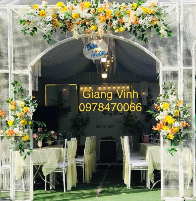 Khám phá không gian tiệc cưới tinh tế tại Rạp Cưới Giang Vinh qua những hình ảnh ấn tượng, nơi mỗi góc nhỏ đều kể câu chuyện tình yêu.