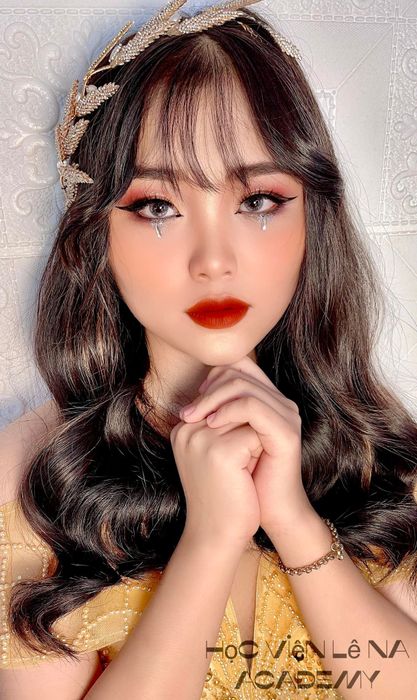 Những tác phẩm makeup ấn tượng từ Makeup Lê Na