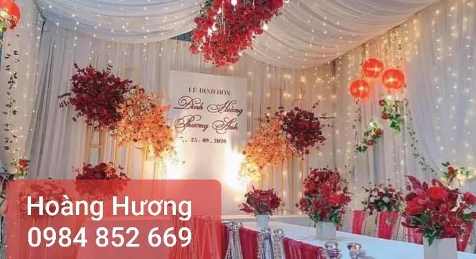 Hình ảnh đầu tiên về Rạp Cưới Hoàng Hương - Nơi những ý tưởng táo bạo nhất được hiện thực hóa qua bàn tay tài hoa của các nghệ nhân trang trí.