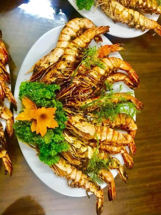 Tiệc Mạnh Hùng ảnh 3