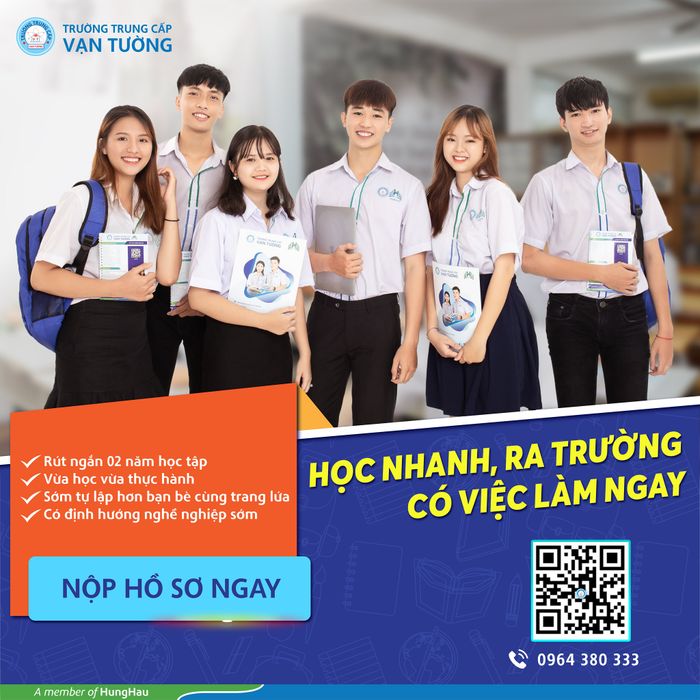 Khuôn viên xanh mát của Trường Trung Cấp Vạn Tường tại Q.10, TP.HCM