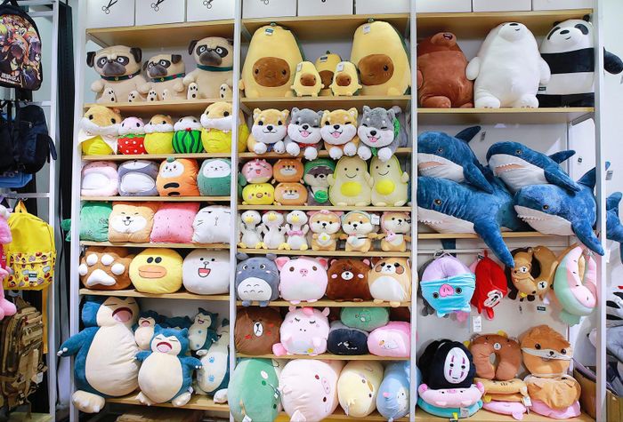 Không gian cửa hàng Totoro Việt Nam đầy màu sắc