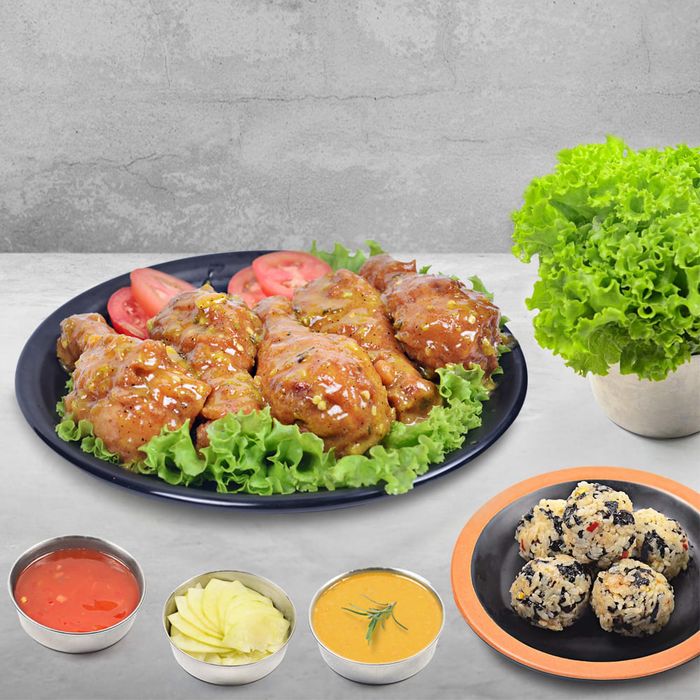 Không gian ấm cúng tại Chicken Plus