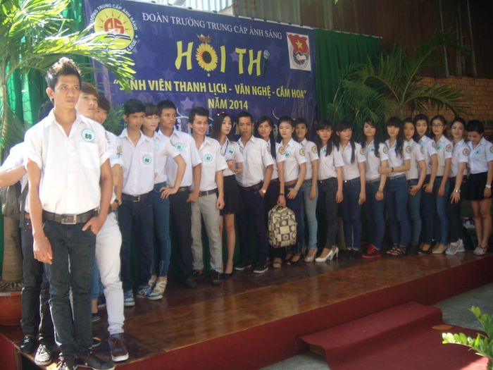 Sinh viên Trung Cấp Bách Khoa TP.HCM trong giờ thực hành chuyên ngành